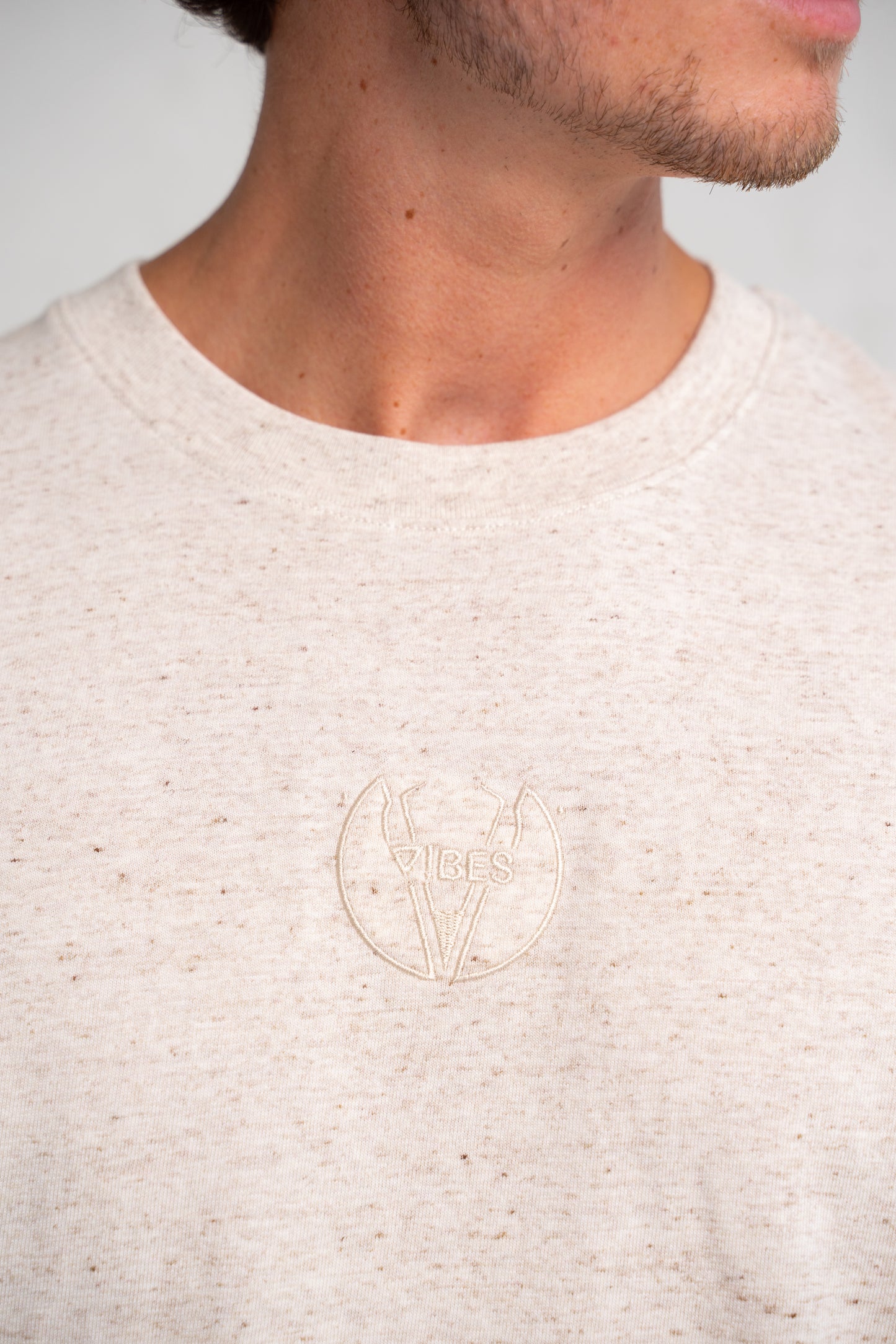 V!BES short sleeved t-shirt